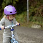 Jak wybrać bezpieczny kask rowerowy dla dziecka