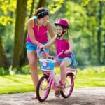 Jak wspierać dziecko w nauce jazdy na rowerze? nauka jazdy na rowerze